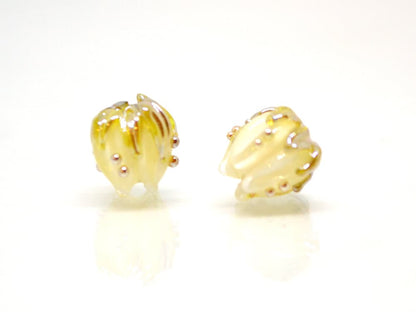 White flower beads with gold leaves, Tiny glass beads, 7mm flower beads, Small lampwork beads