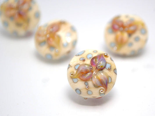 Lentils lampwork beads - Beige Ivory glass beads - Lampwork beads - Lily flower lampwork beads - Murano glass - Ivory bead set - Jewelry