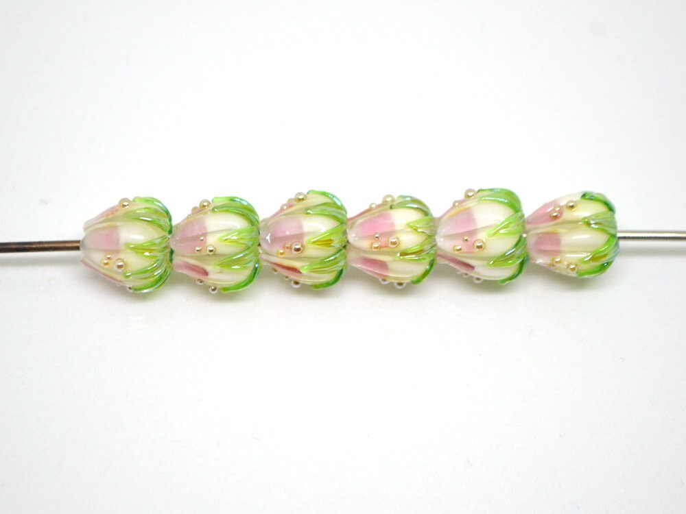 Pink milk glass beads, 10mm flower beads, Two tone beads, Floral theme beads, Floral lampwork, Artisan lampwork, bud green leaf, Jewelry