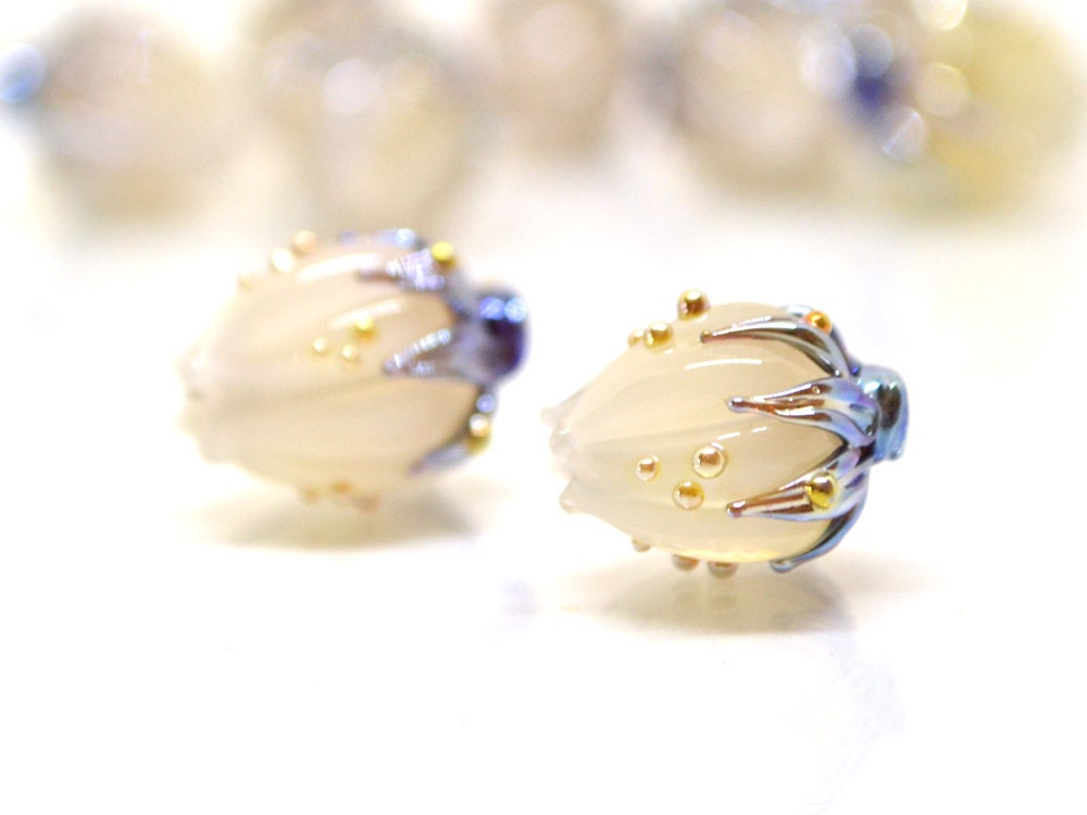 White opaque flower beads, White purple gold lampwork beads, Floral lampwork, White milk beads