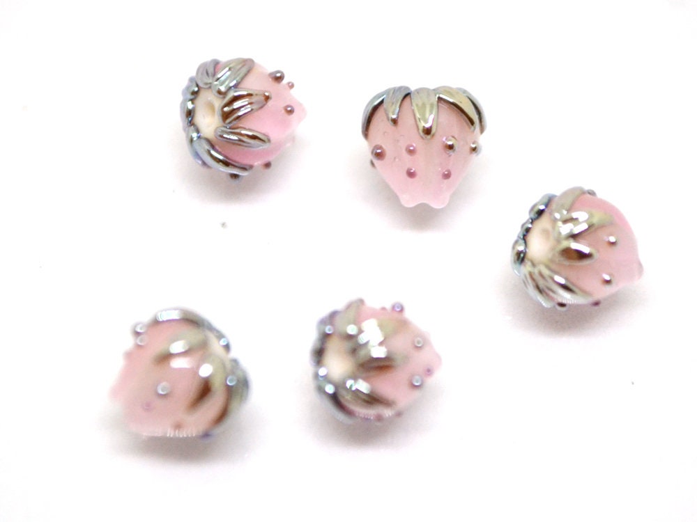 Pale pink floral beads with gold leaves, Tiny glass beads, Light pink 7mm flower beads, Artisan lampwork