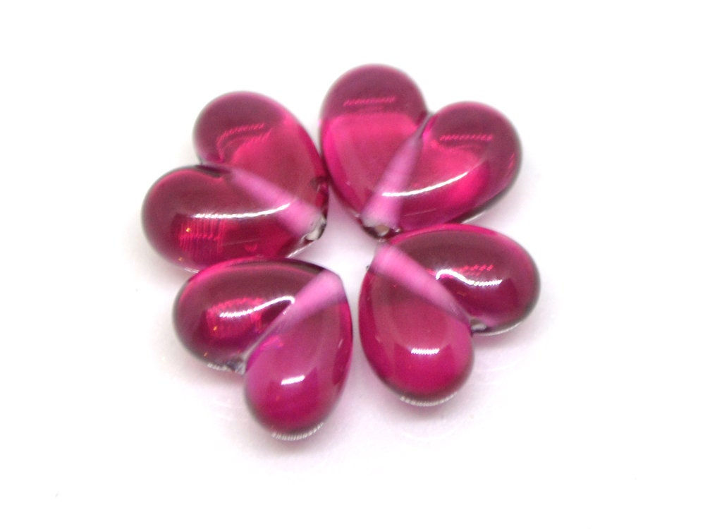Small pink heart beads, Flat heart beads, Lampwork heart, Pink glass beads, Glass heart shape bead, Heart bracelet making, Artisan lampwork