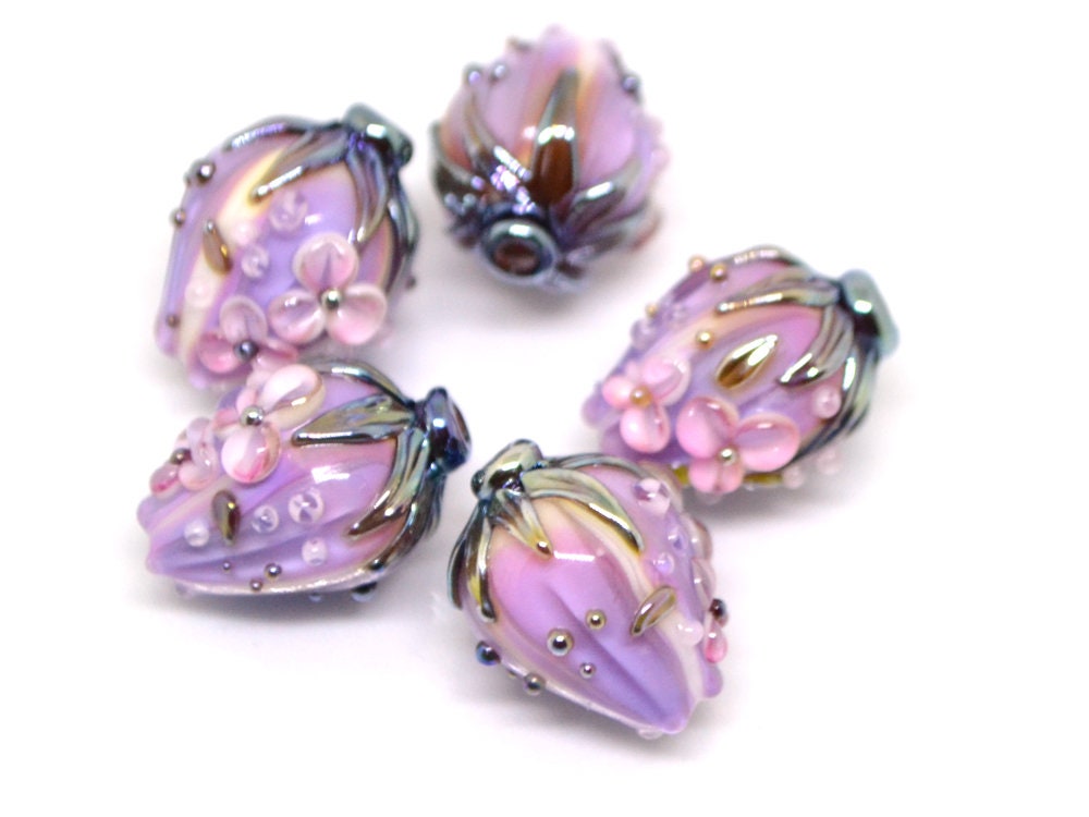 Lavender flower bouquet lampwork beads, Light purple lampwork beads, Artisan lampwork, beads for Designer