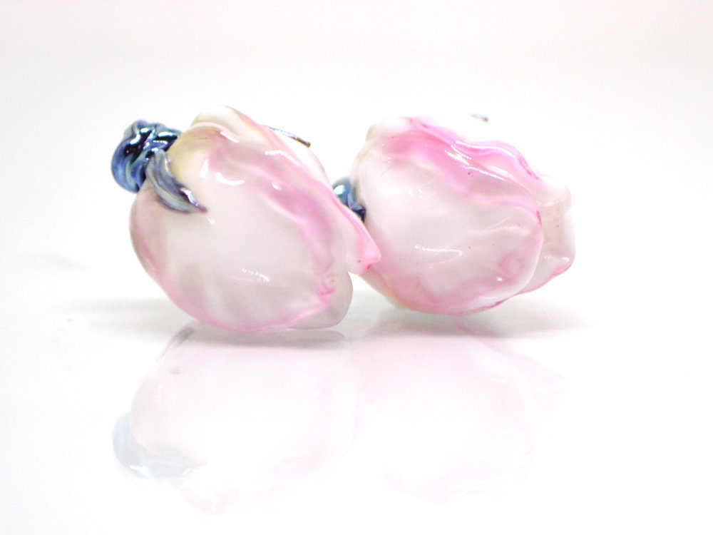 Tender pink flower beads, Lampwork floral beads, Glass flower beads, Pink silver floral beads, Artisan lampwork, Flower earrings DIY