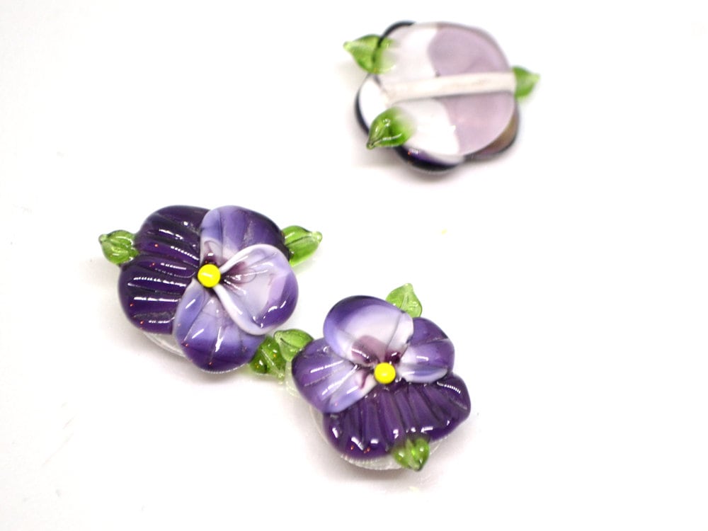 Purple glass pansy beads, Lampwork pansies, Lampwork flower beads, Purple lampwork pansy