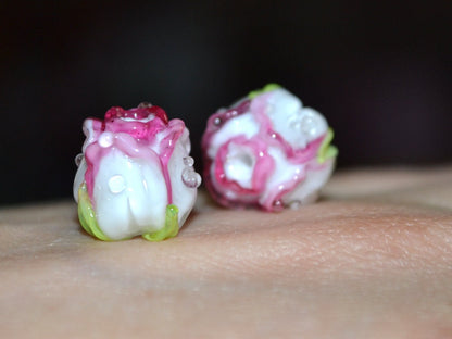Amazing pink white rose bud beads, lampwork rosebud, Glass rose beads, Artisan lampwork, Floral Jewelry, Jewelry making, Flower lampwork