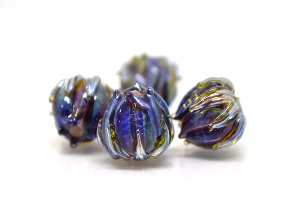 Amazing black blue silver flower beads, Lampwork bud beads, Floral lampwork, 10mm flower beads, Artisan lampwork, galaxy glass beads,netting