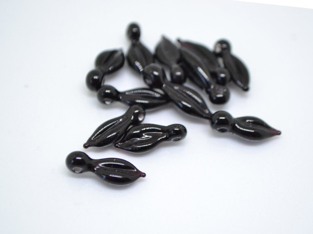 Black lampwork leaf beads, Small Leaf beads, Small Leaf charm, Black leaves, Tiny Glass leaves, Top drilled leaf beads, Lampwork leaf bead