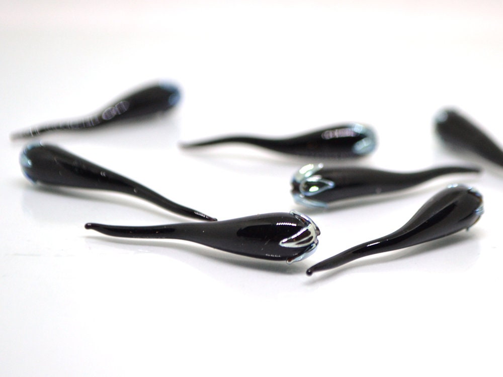 Black silver chili peppers, Lampwork chile beads, lampwork charms, Artisan lampwork, Farm lampwork, Vegetable beads, Lampwork vegetables