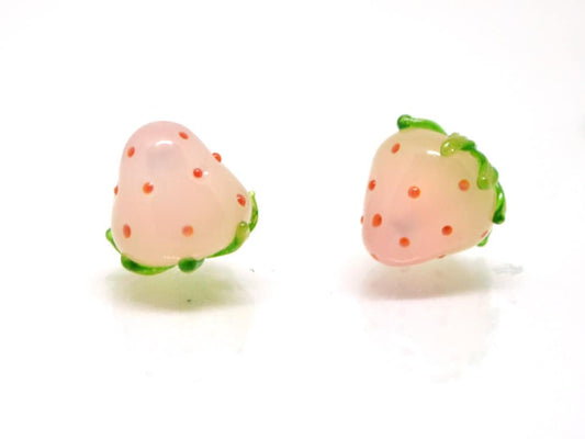 Small 7mm Strawberry glass beads, Pale pink strawberry, Lampwork berries, Mini berry beads, Berry jewelry, Glass Berry beads, Mini food