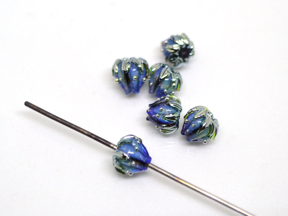 Small 7mm black blue stardust silver flower glass beads, Tiny flower beads, Mini flower beads, Beads wholesale, Artisan lampwork