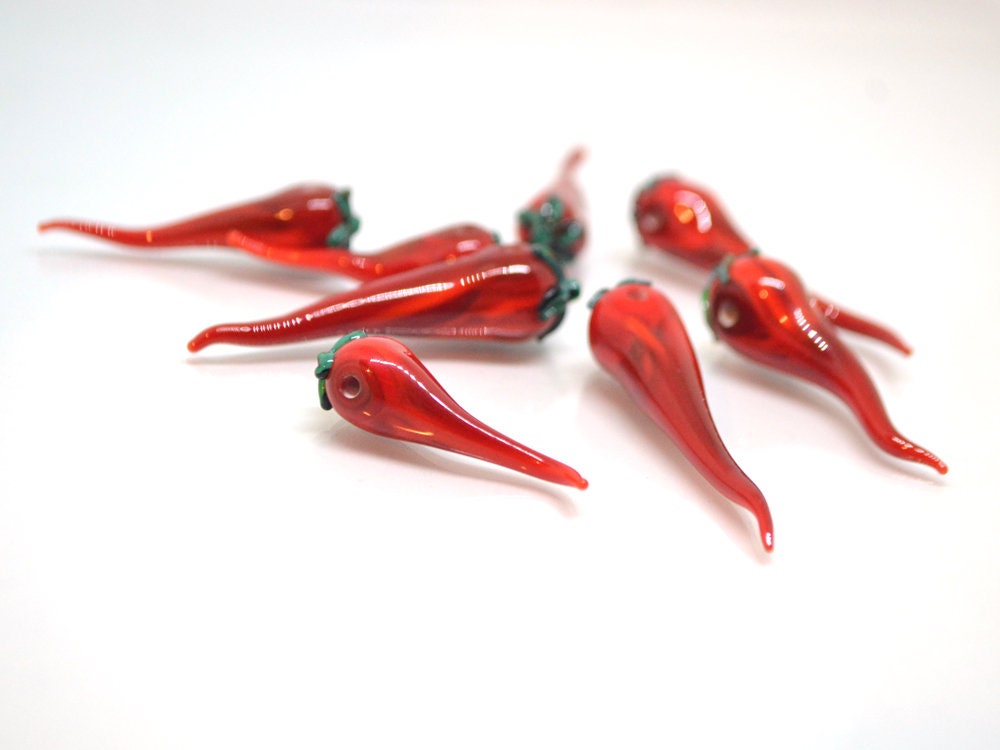 Red chili peppers, Glass chili beads, Horizontal center-drilled beads, Vegetable beads, Farm pendant, red green