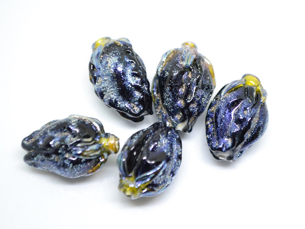 Black rose bud beads, Glitter Lampwork Bead, Floral lampwork beads, Sparkly beads, Glitter beads