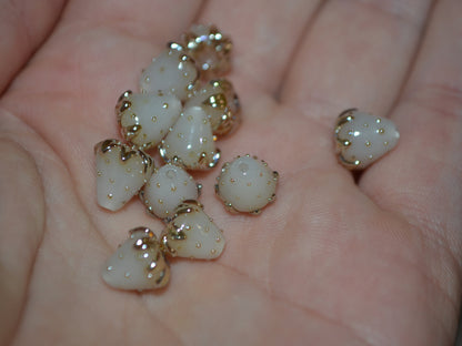 White Gold Small 7mm Strawberry glass beads, White strawberry, Lampwork berries, Mini berry beads, Berry jewelry, Glass Berry beads