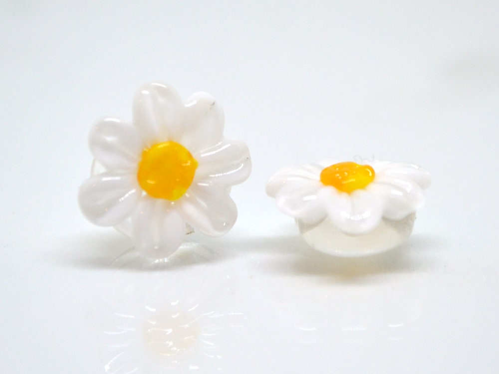 Lampwork Chamomile beads, Chamomile flower bead, Yellow and white beads, Lentils beads, White flower bead,White floral lampwork,Field flower