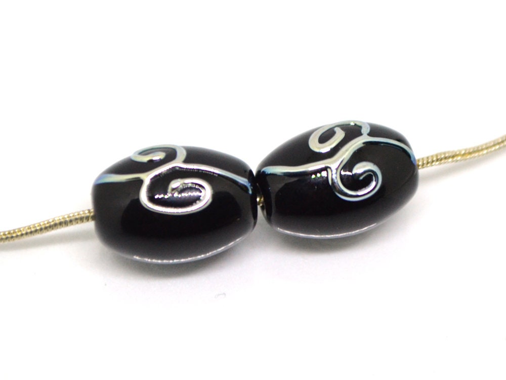 Black oval glass beads silver mirror curles, Barrel rice lampwork beads for you, Crafts beads, Jewelry supply, Artisan lampwork Glossy black