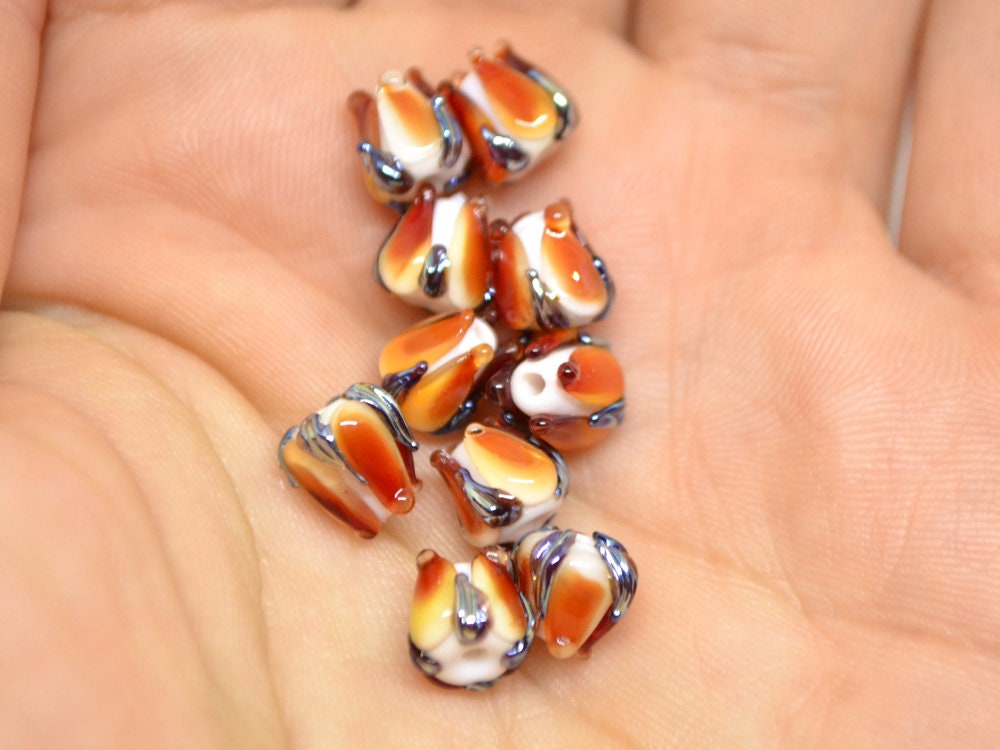 Red small lampwork beads, Transparent red white flower beads, Tiny glass beads, 7mm flower beads, Artisan lampwork