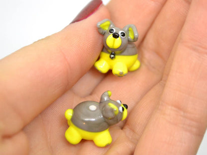 Glass dog beads