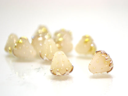 White Gold Small 7mm Strawberry glass beads, White strawberry, Lampwork berries, Mini berry beads, Berry jewelry, Glass Berry beads