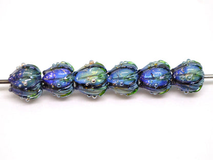Blue green flower glass beads, Artisan lampwork floral beads, 10mm flower beads, garden beads, floral theme bead Handmade Lampwork bead set