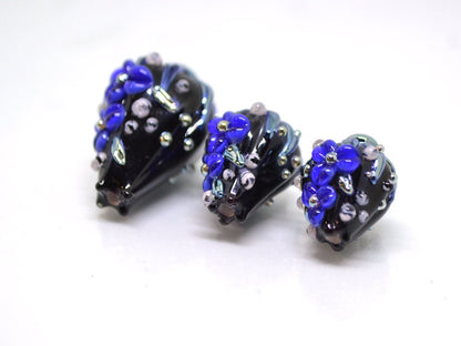 Black and Blue flower beads,  bouquet lampwork beads, Cobalt blue floral beads, Black blue silver beads, Beads for earrings,Artisan lampwork