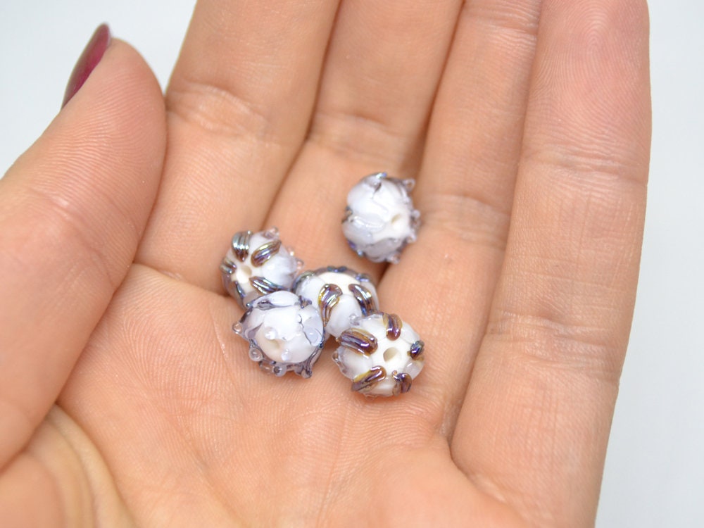 Light purple lampwork beads, Transparent purple flower beads, lavender silver flower beads, Artisan lampwork