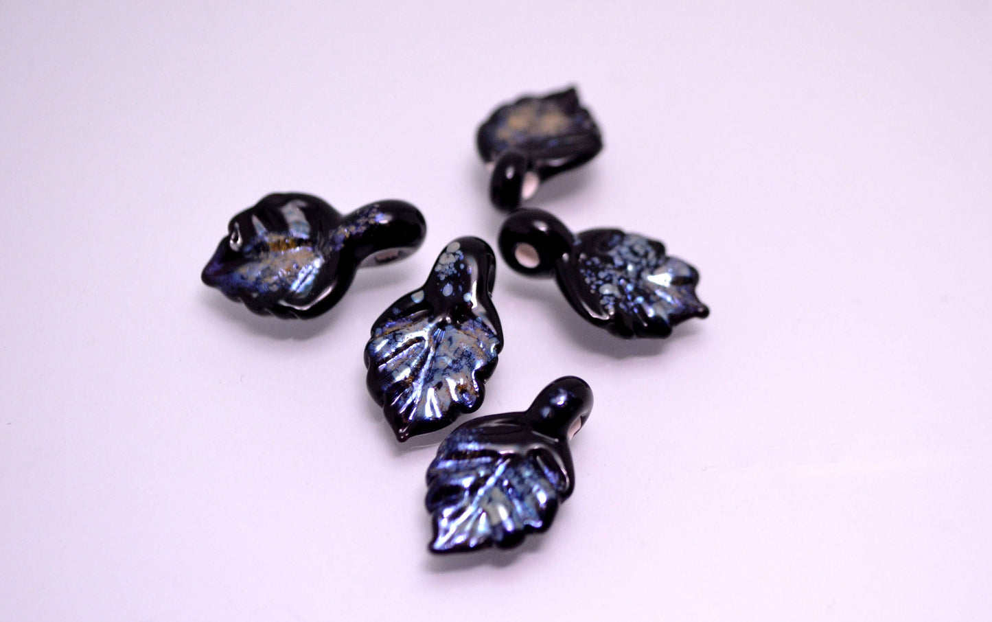 silver handmade jewelry bead black jewerly decor  floral glass jewelry leaf making glass leaf jewelry design artisan lampwork silver glass