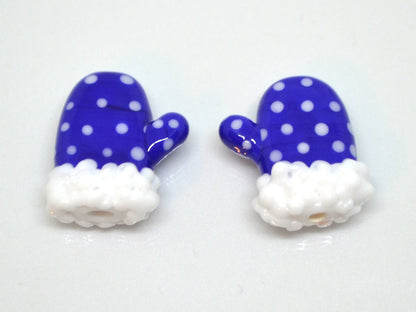 Blue glass mitten bead, Lampwork mitten bead, Vertically Drilled Blue with White Polka Dots, Christmas lampwork