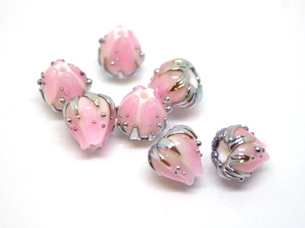 Tender Pale pink glass flower beads gold leaves, Artisan lampwork, 10mm flower bead, Pastel pink beads