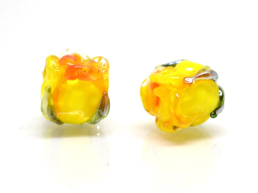 Yellow orange 8mm rosebud beads, Summer Floral lampwork, Rose beads, Colorful glass beads, Art Flower Beads, Murano Beads, Flower bud bead