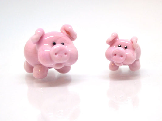 Lampwork pig beads