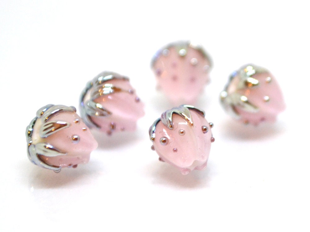 Pale pink floral beads with gold leaves, Tiny glass beads, Light pink 7mm flower beads, Artisan lampwork