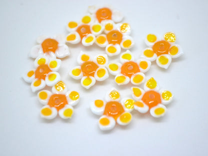 Bright white orange flower beads, 5 Petals floral lampwork, Field flower bead, Glass flowers, Meadow flowers, Flower necklace