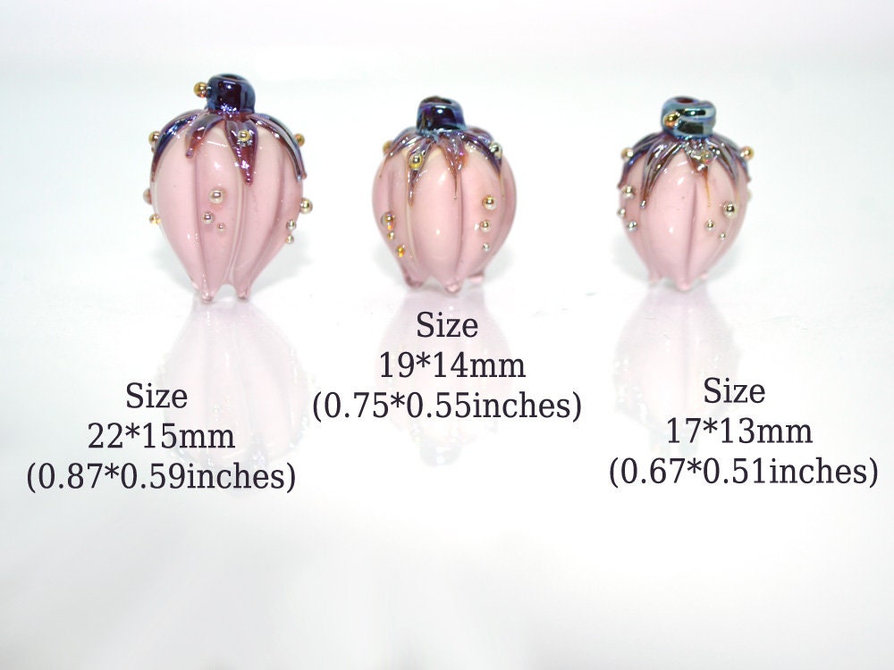 Pastel pink and silver flower glass beads, Floral lampwork, Pale pink beads, Artisan lampwork, Light pink beads, Handmade glass flower bud