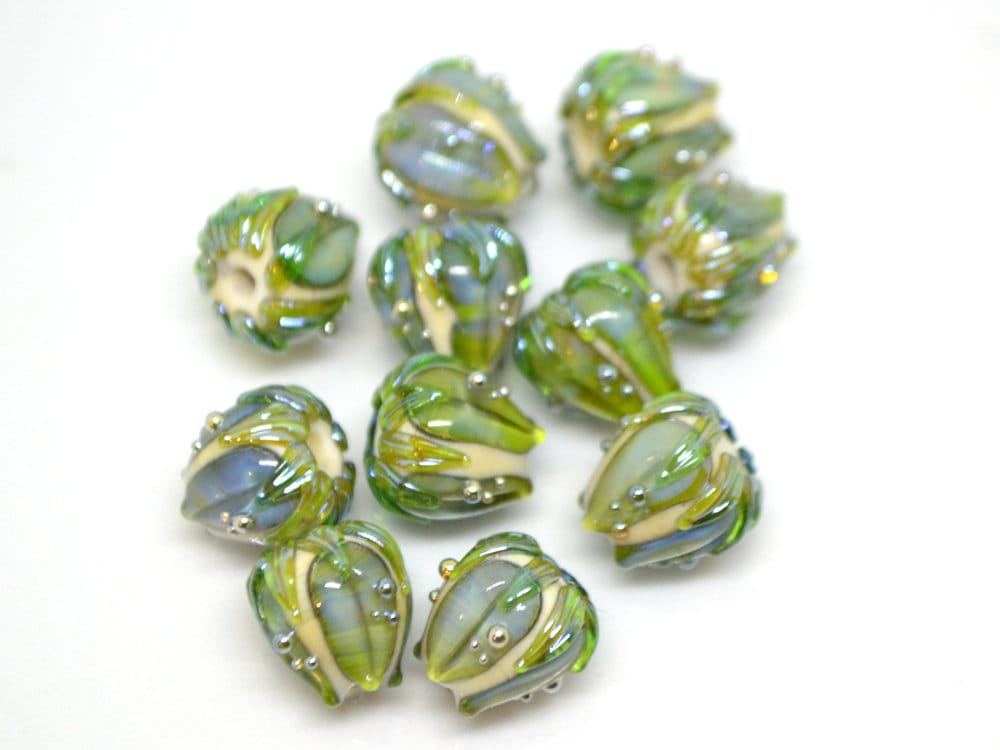 Olive green flower lampwork beads, Pale green glass beads, 10mm flower beads, Artisan lampwork garden floral theme beige gold jewelry supply