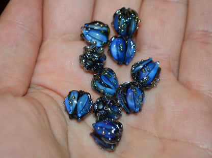 Blue black flower glass beads, Artisan lampwork floral beads, 10mm flower beads, space beads, Floral lampwork, Black flower blue silver