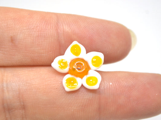 Bright white orange flower beads, 5 Petals floral lampwork, Field flower bead, Glass flowers, Meadow flowers, Flower necklace