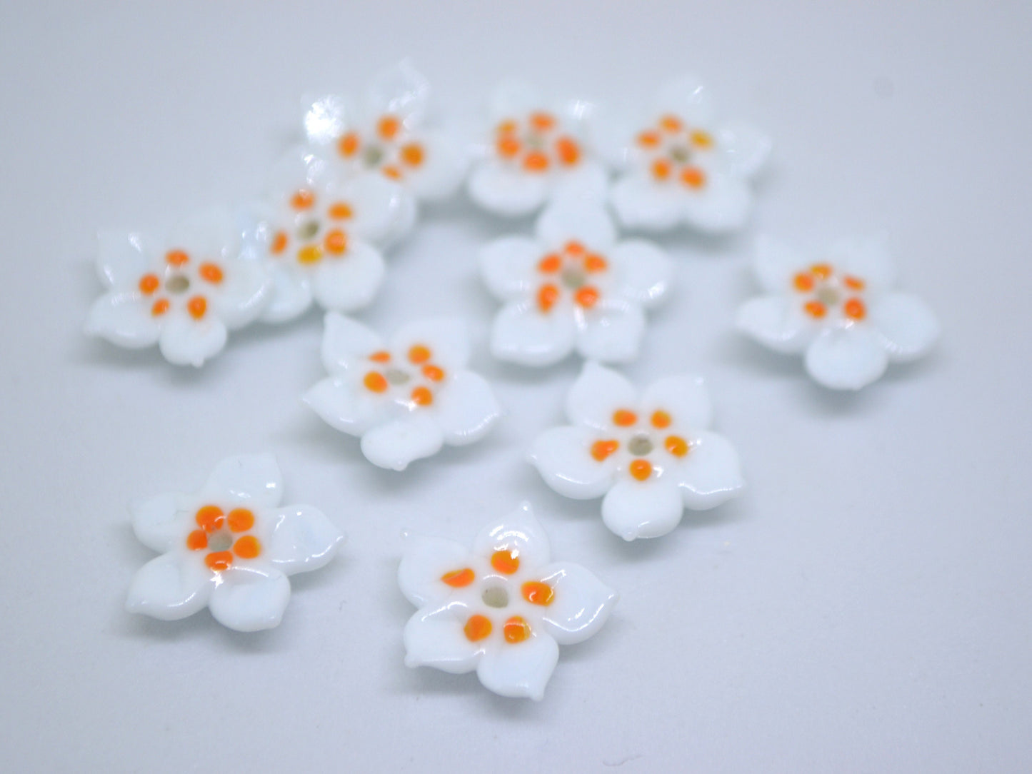White orange glass flower beads, 5 Petals floral lampwork, Field flower bead, Meadow flowers, Artisan lampwork bead