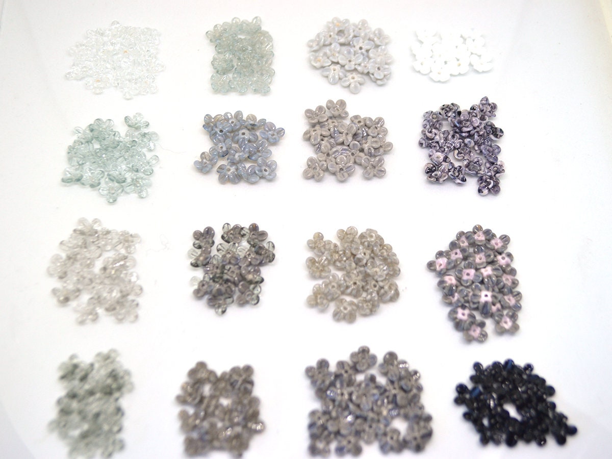 Gray small flower beads, Black cute flowers for headband, White tiny flowers, mini glass flowers, transparent lampwork beads