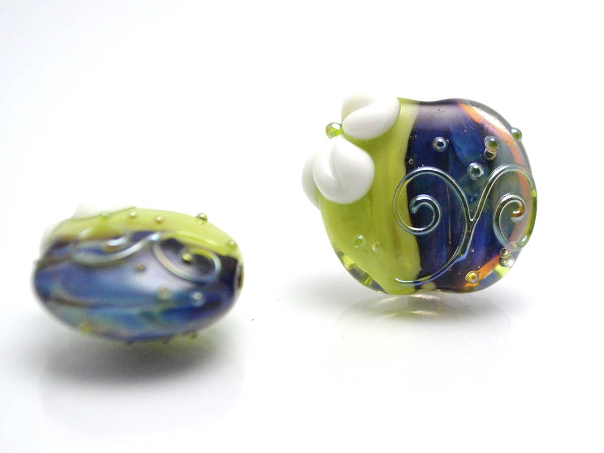 Chamomile lampwork pendant Lentils glass beads Light chrome green pendant Denim blue lampwork Curles beads Artisan lamwork Flower beads