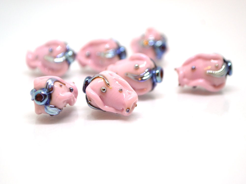 Pink twisted rosebud  beads, Opaque pink Glass rose bud Bead, Flower lampwork bead, Artisan lampwork beads