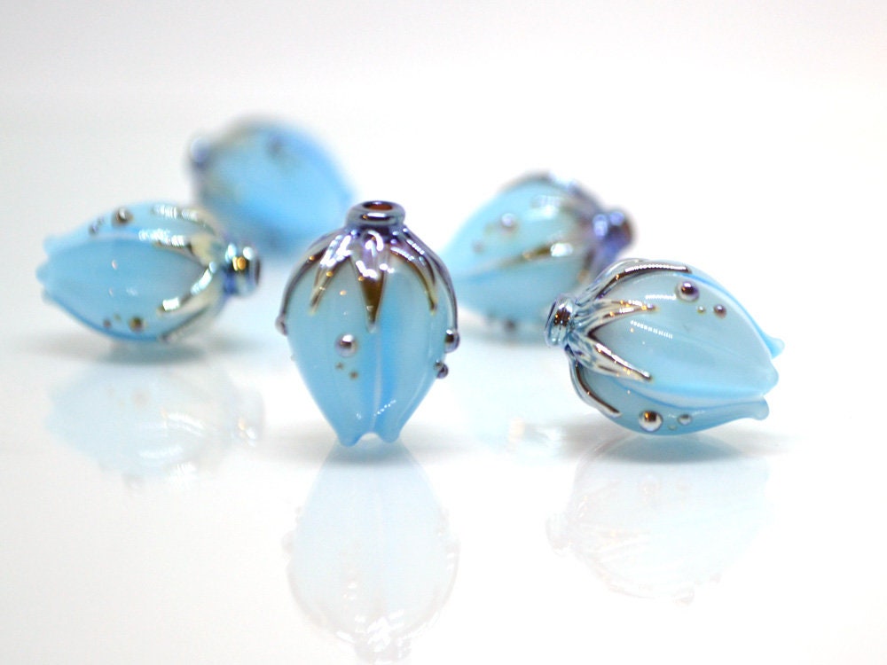 Handmade glass sky blue flower beads|Light Blue Silver|Glass pendant|Flower bud bead|Floral lampwork|Something blue|Wedding jewelry making