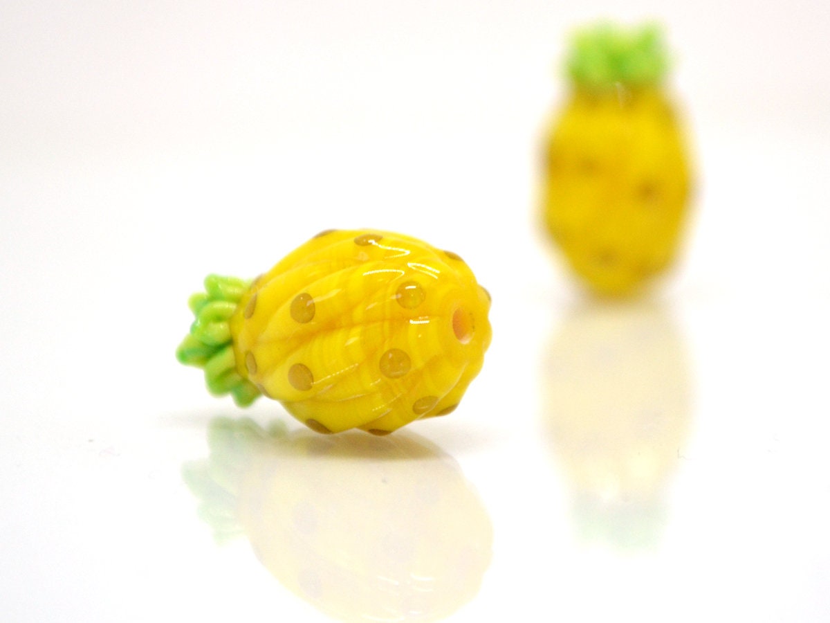 Glass pineapple beads, Yellow lampwork beads, Ananas glass beads, Glass fruit beads, Lampwork berry, Artisan lampwork, Food glass beads