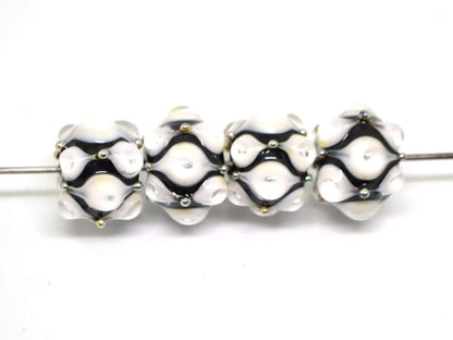 Black white glass beads