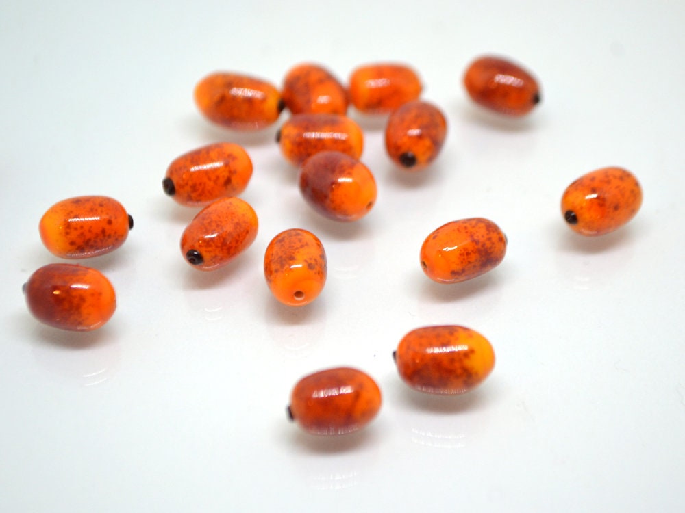 Glass sea buckthorn beads 2 pcs, Orange Glass berry, Orange lampwork beads,  Lampwork berries, Artisan lampwork, half-drilled beads