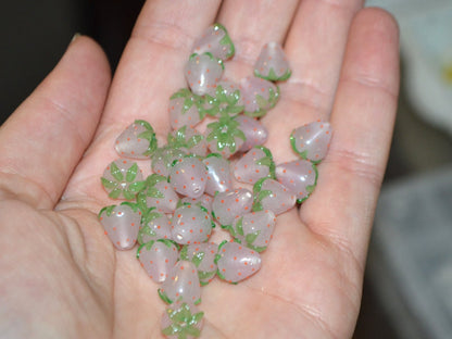 Blush pink Strawberry 10mm glass beads, Pale Pink Lampwork berries, Small strawberry, Berry fruit beads, Berry Jewelry, Small glass beads