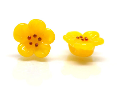 Yellow flower button beads, Honey yellow glass button beads, Flower button, Flower Lucite buttons, Artisan Lampwork