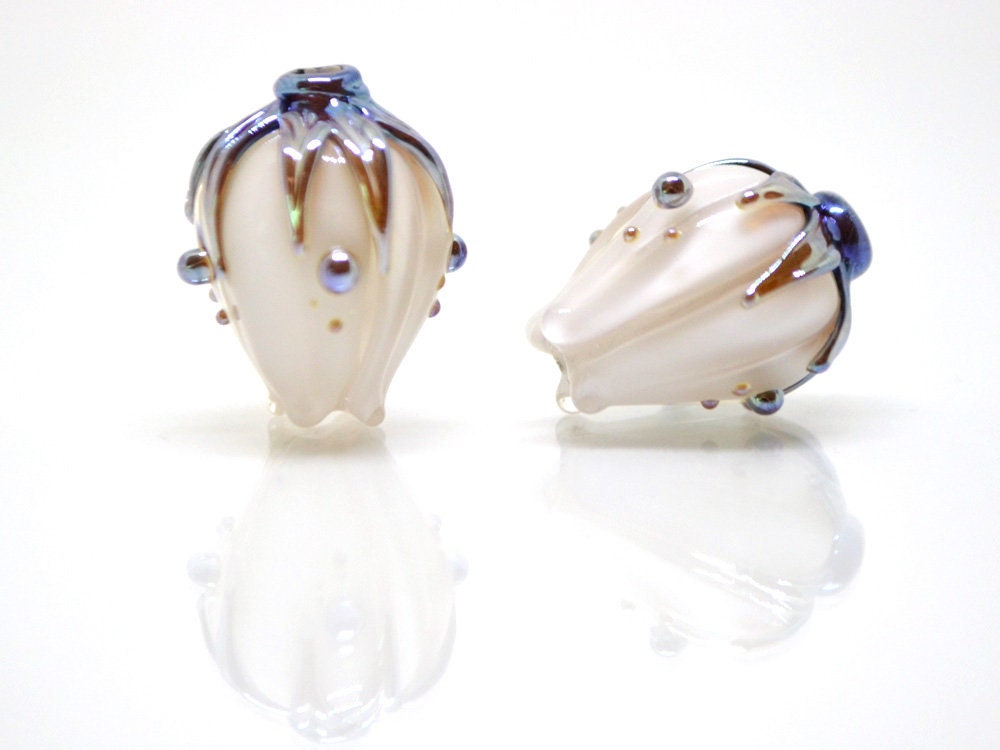 White flower glass beads, White blue gold lampwork beads handmade, Wedding jewelry making Beads for earrings Flower pendant Artisan lampwork