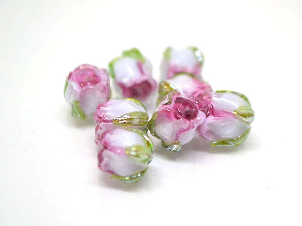 Pink white 8mm rosebud beads with green leaves, Pink Floral beads, Lampwork Rose beads, Flower glass beads, Flower Earrings,Artisan Lampwork