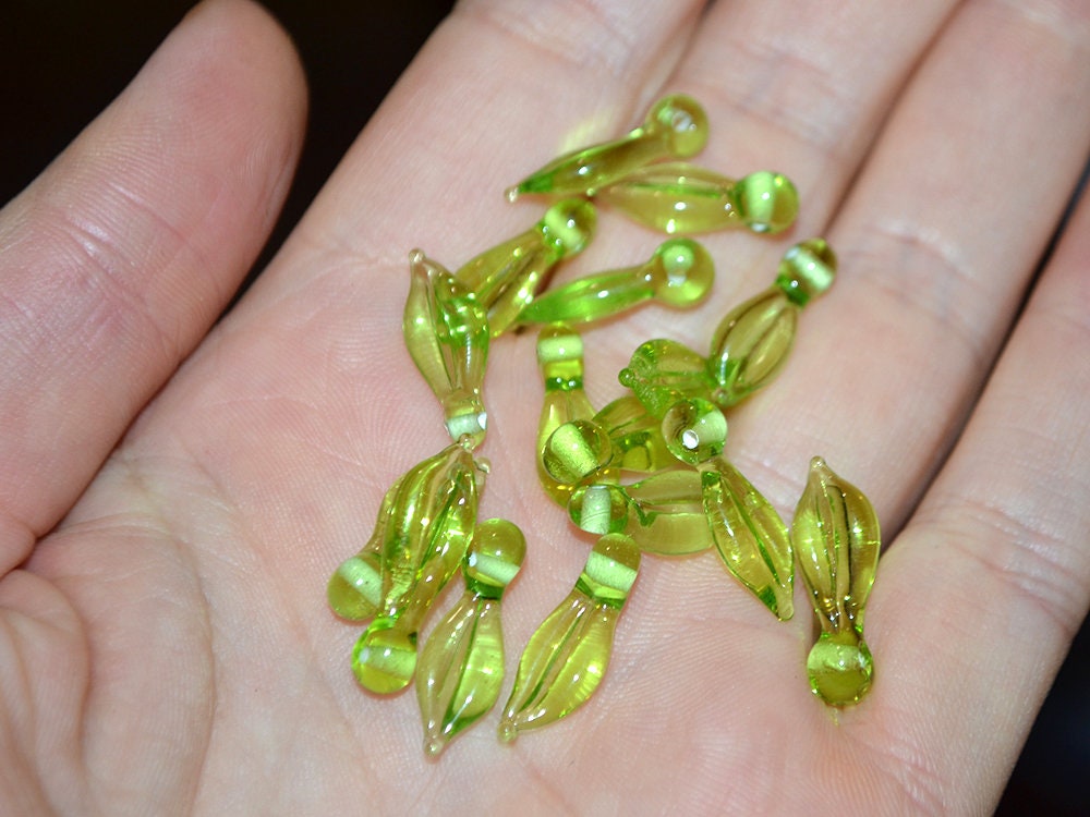 Salad Green Lampwork leaves, Glass leaf beads, Top drilled leaf beads, DIY Jewelry, Glass Leaf charm, Light Green Floral lampwork